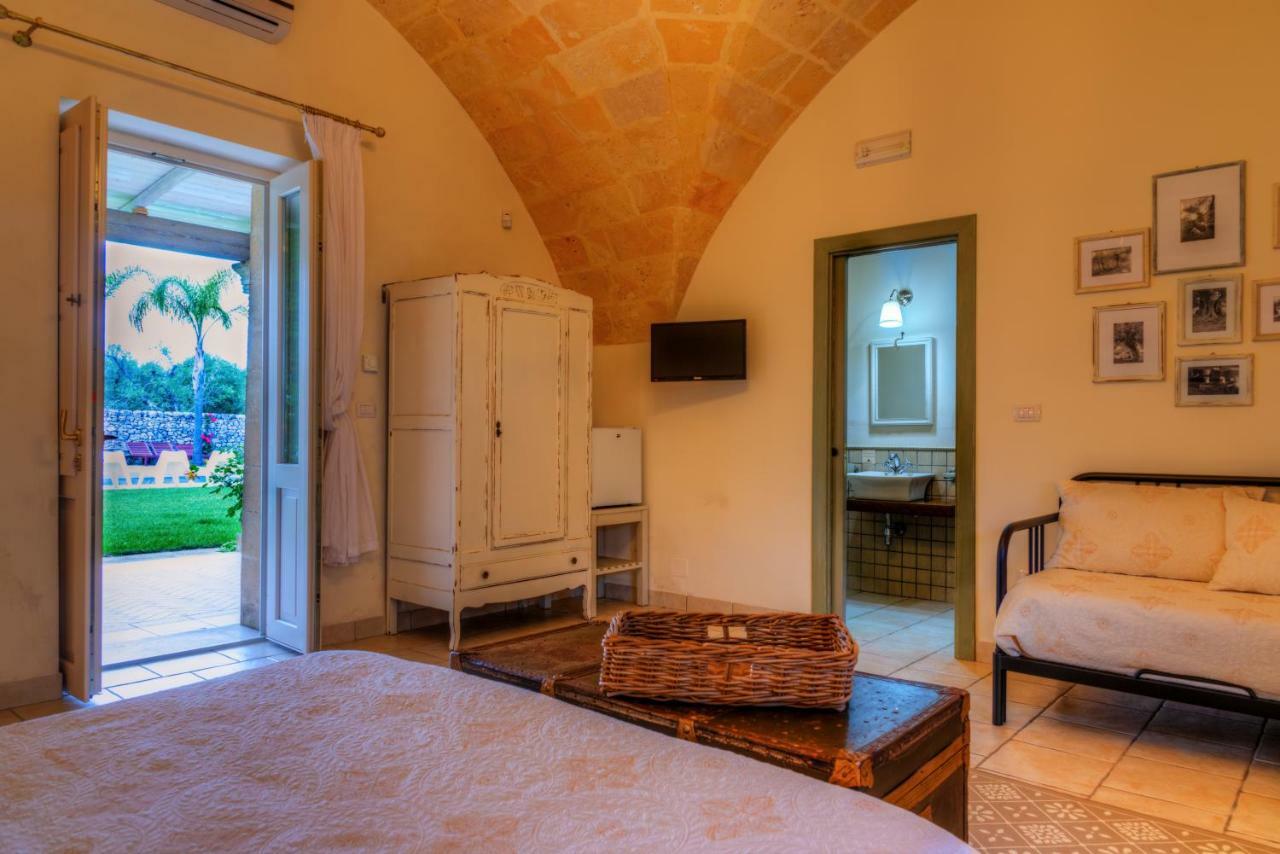 Masseria Sorani Manduria Exterior photo